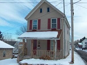 2nd image of 121 Linden St #S
