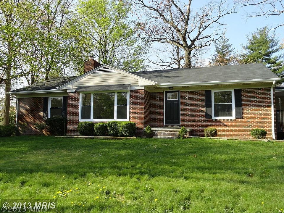 1st image of 8021 Woodholme Cir