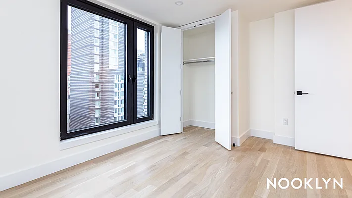 Rented by Nooklyn NYC LLC | media 100