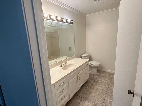 5th image of 4425 14th St