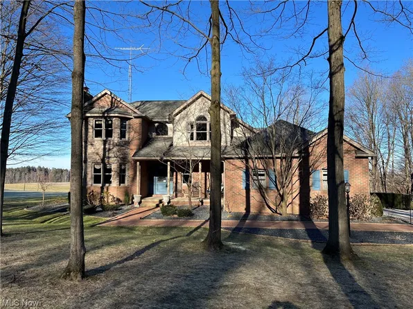 215 Georgetown Damascus Rd, Beloit, OH 44609