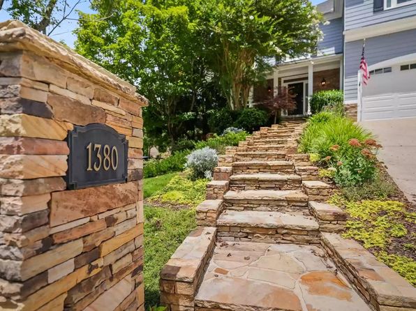 1380 Canoochee Dr