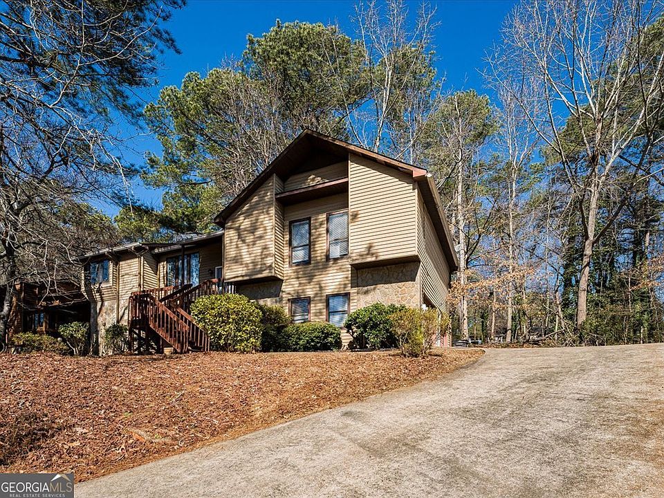 1st image of 6851 Creekwood Dr