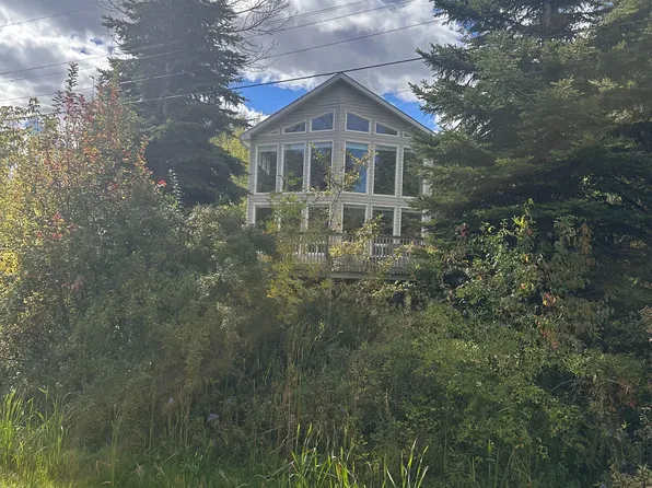61 Constance Blvd N, Wasaga Beach, ON L9Z 2Y3
