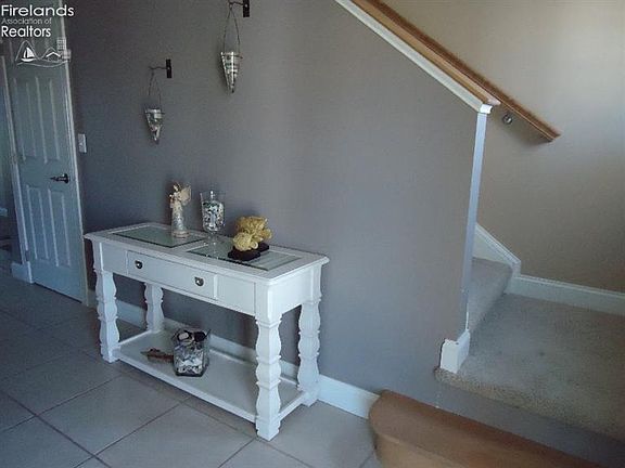 3rd image of 5313 E Swan Dr