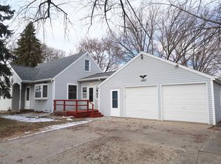 1560 Windsor St, Sun Prairie, WI 53590