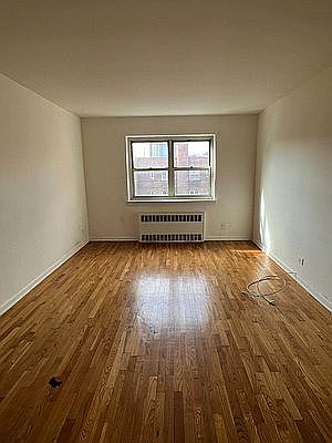 1st image of 135-24 Hoover Ave APT 6