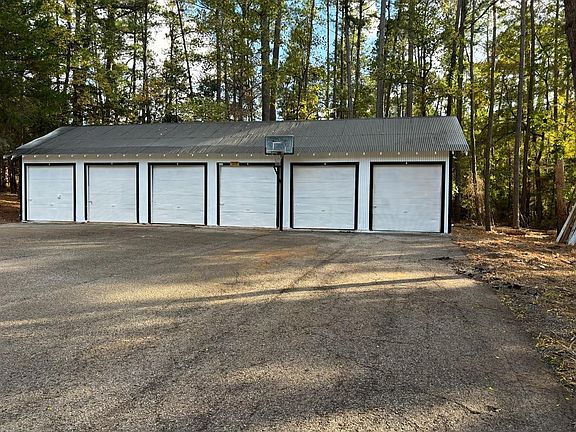 3rd image of Darney St