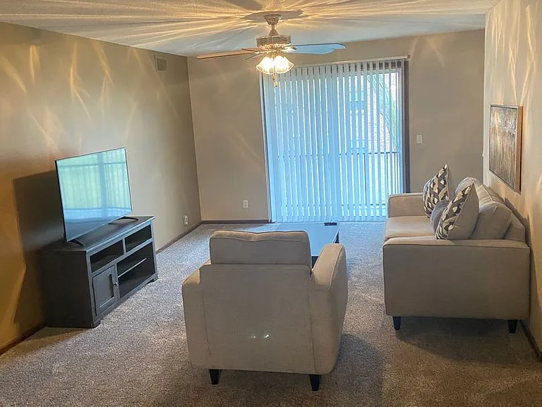 The Heights Apartments — Photo 306