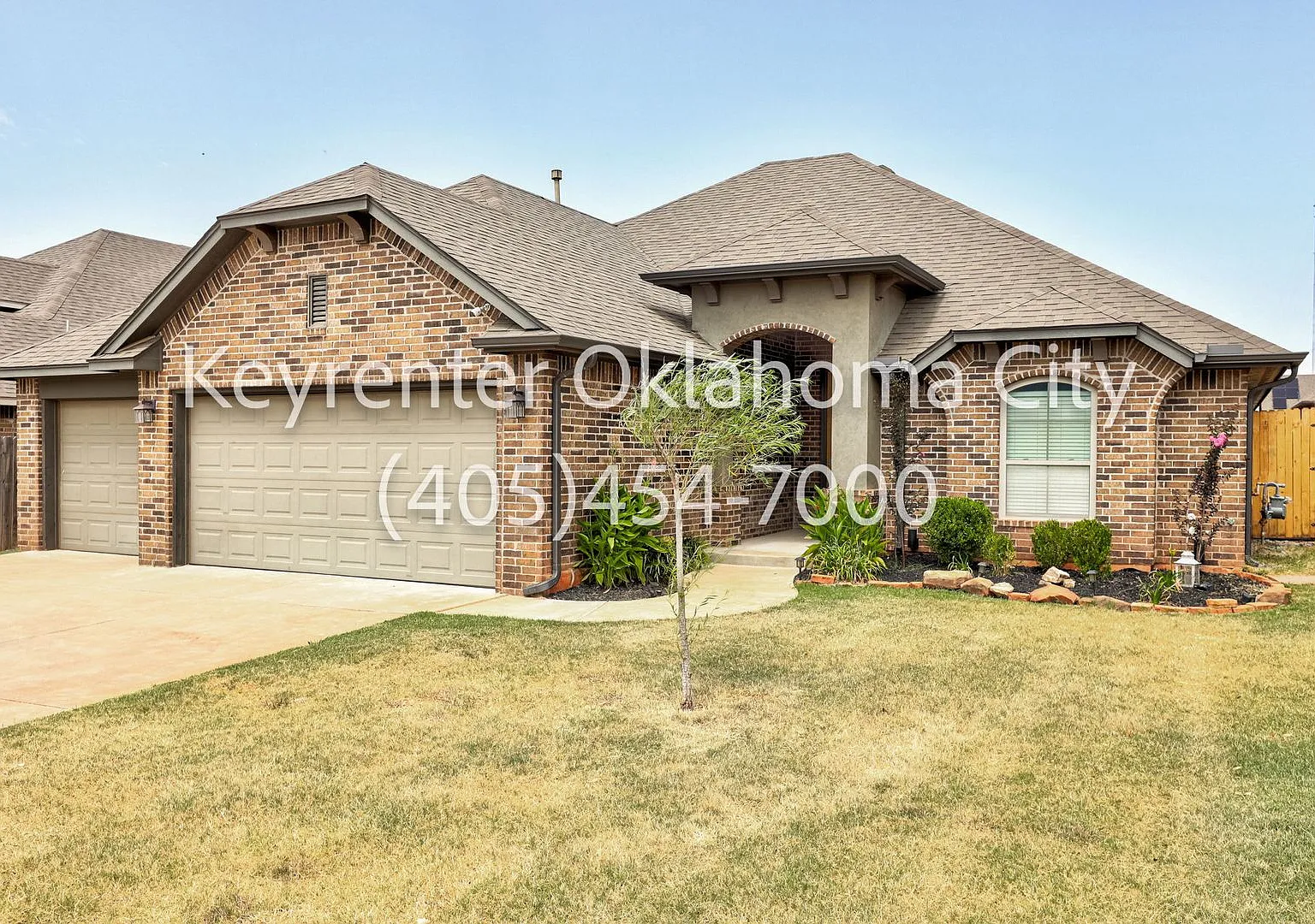 Spacious 4-Bedroom Home in Moore! — Photo 4