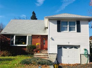 5 Brooks Dr, Stony Pt, NY 10980