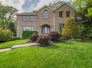 112 Brandywine Dr, Mcmurray, PA