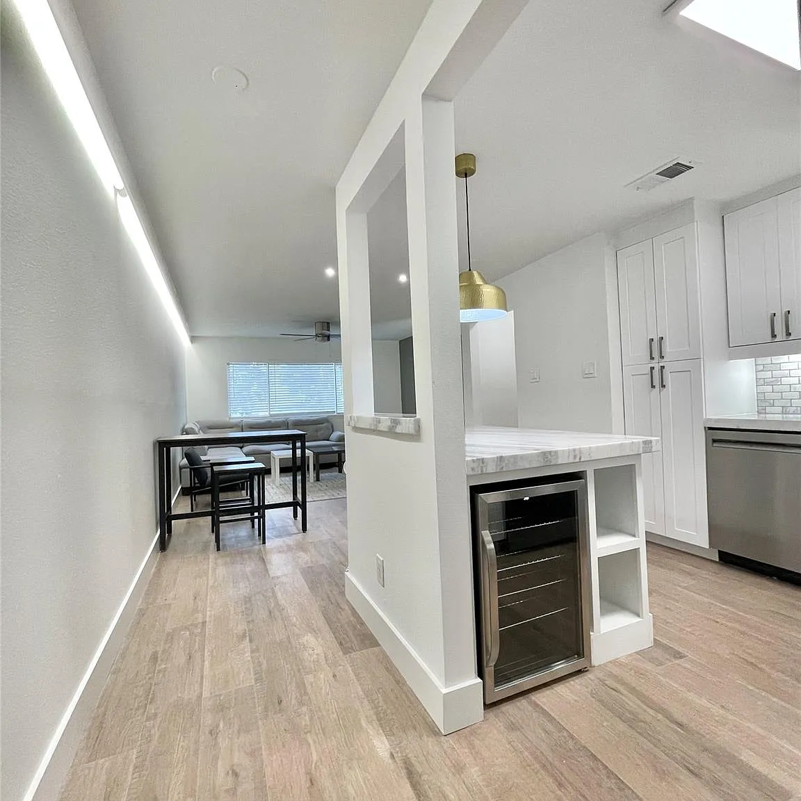 2 bed, 1.0 bath, 1000 sqft, $1,895 — Photo 4
