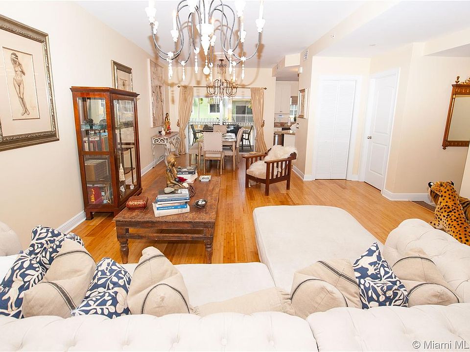 1st image of 713 SE 16th St APT 5