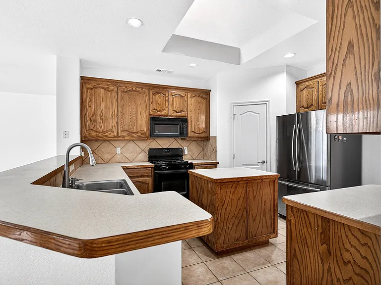 4841 Jodi Dr — Photo 6