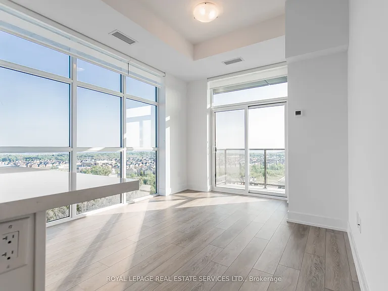 470 Dundas St E #1211 — Photo 16