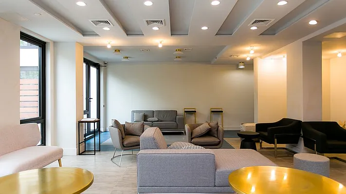 Rented by Nooklyn NYC LLC | media 47