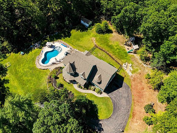 5th image of 6 Harrington Drive