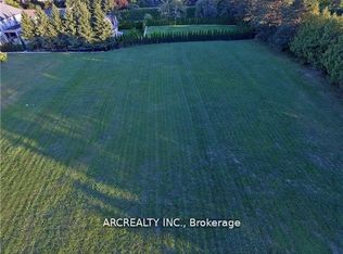 655 Woodland Acres Cres, Vaughan, ON L6A 1G2