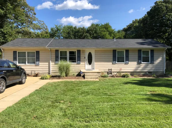 12817 Leman Ln, Waldorf, MD 20601