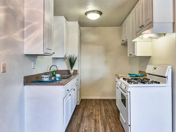 Mulberry Cottages, 13231 Mulberry Dr #11, Whittier, CA 90602