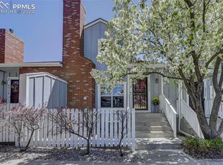 6930 Los Reyes Cir, Colorado Springs, CO 80918