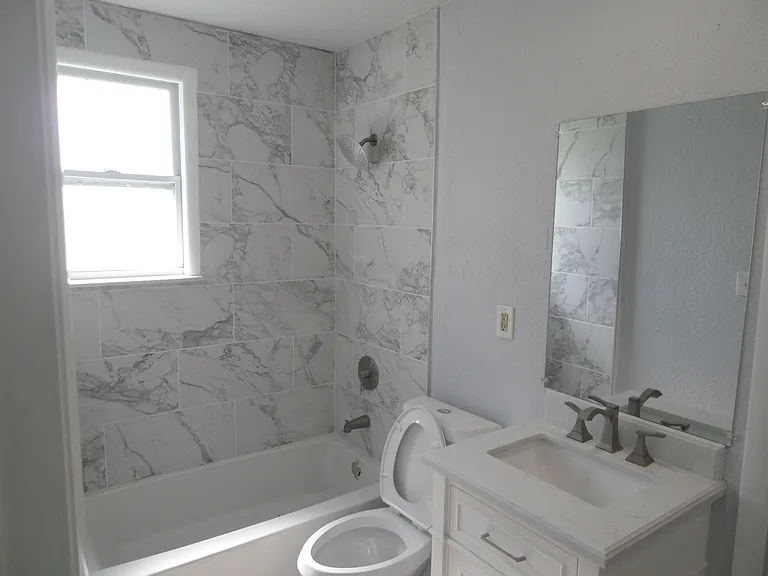 1600 Roosevelt Ave — Photo 10