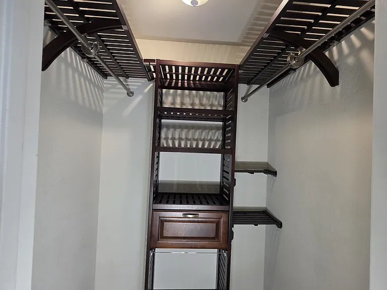 walk-in closet