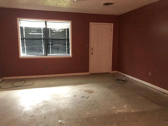2nd image of 1081 Warrior Dr