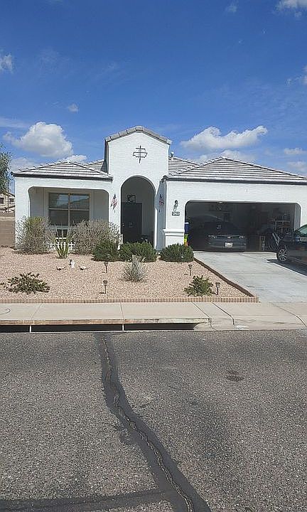 1st image of 29572 W Mitchell Ave