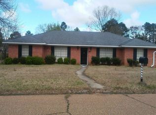 37 Fox Glen Cir, Brandon, MS 39042