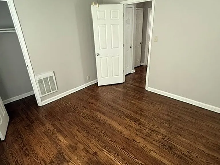 203 Sunset St — Photo 11