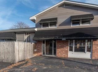 1020 Warwick Ave, Warwick, RI 02888