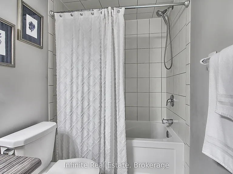 380 Lake St #11 — Photo 31