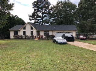 802 Pioneer Dr, Boiling Springs, SC 29316