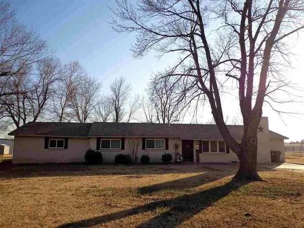 7000 Rhgato Acres Rd, Ponca City, OK 74604