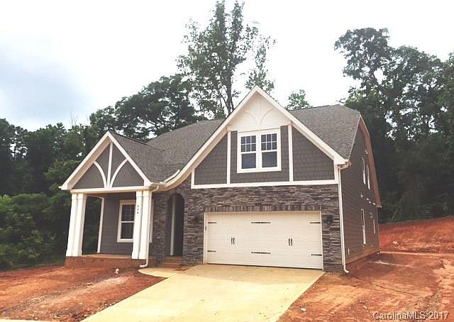 1st image of 608 Lakeview Dr