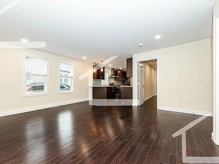 20 Albion St #1A — Photo 2