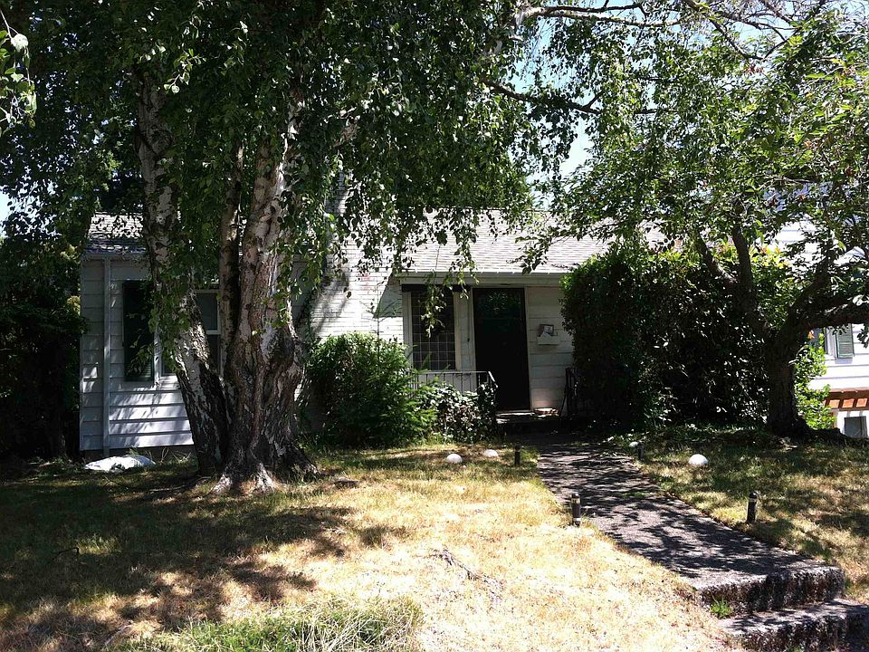2nd image of 5916 59th Ave NE
