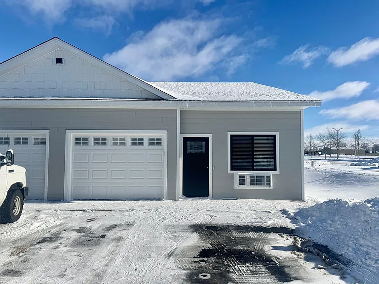 1197 Liberty Dr — Photo 42