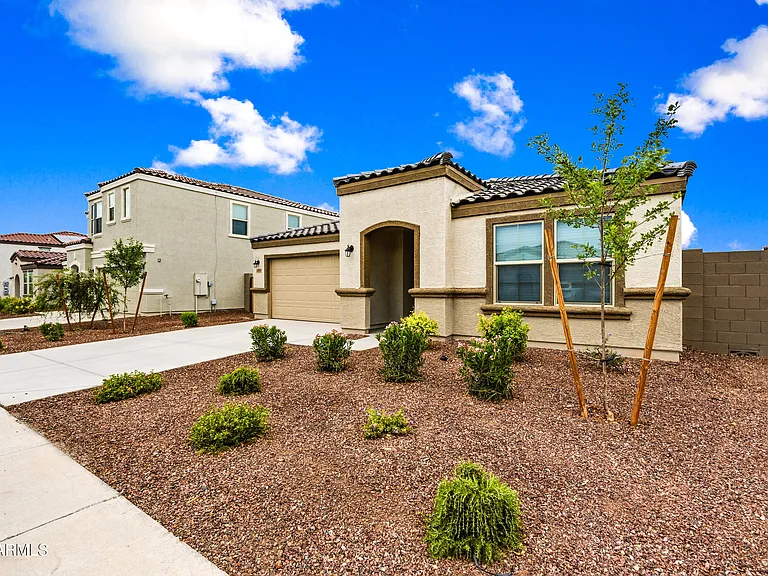 24661 W Jessica Ln — Photo 13
