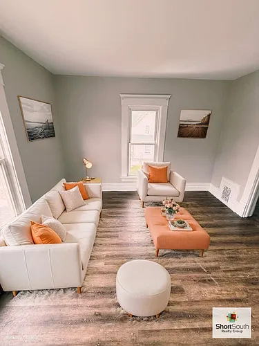 208 W Oakland Ave Photo 1 208 W Oakland Ave Photo 1