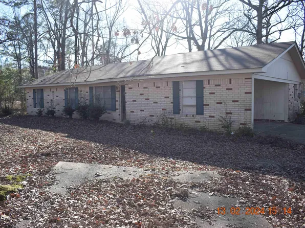 9125 Oakwood Dr, Bastrop, LA 71220