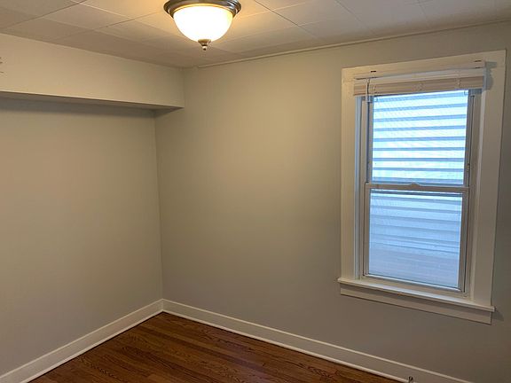 4th image of 3108 N Saint Louis Ave #1