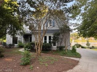 5305 Coveview Ct, Greensboro, NC 27407