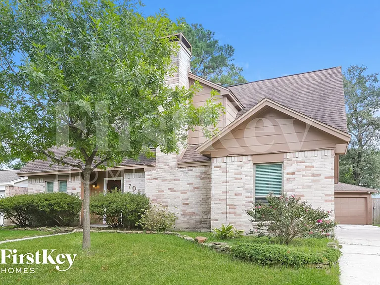 7019 Rosebrook Cir — Photo 1