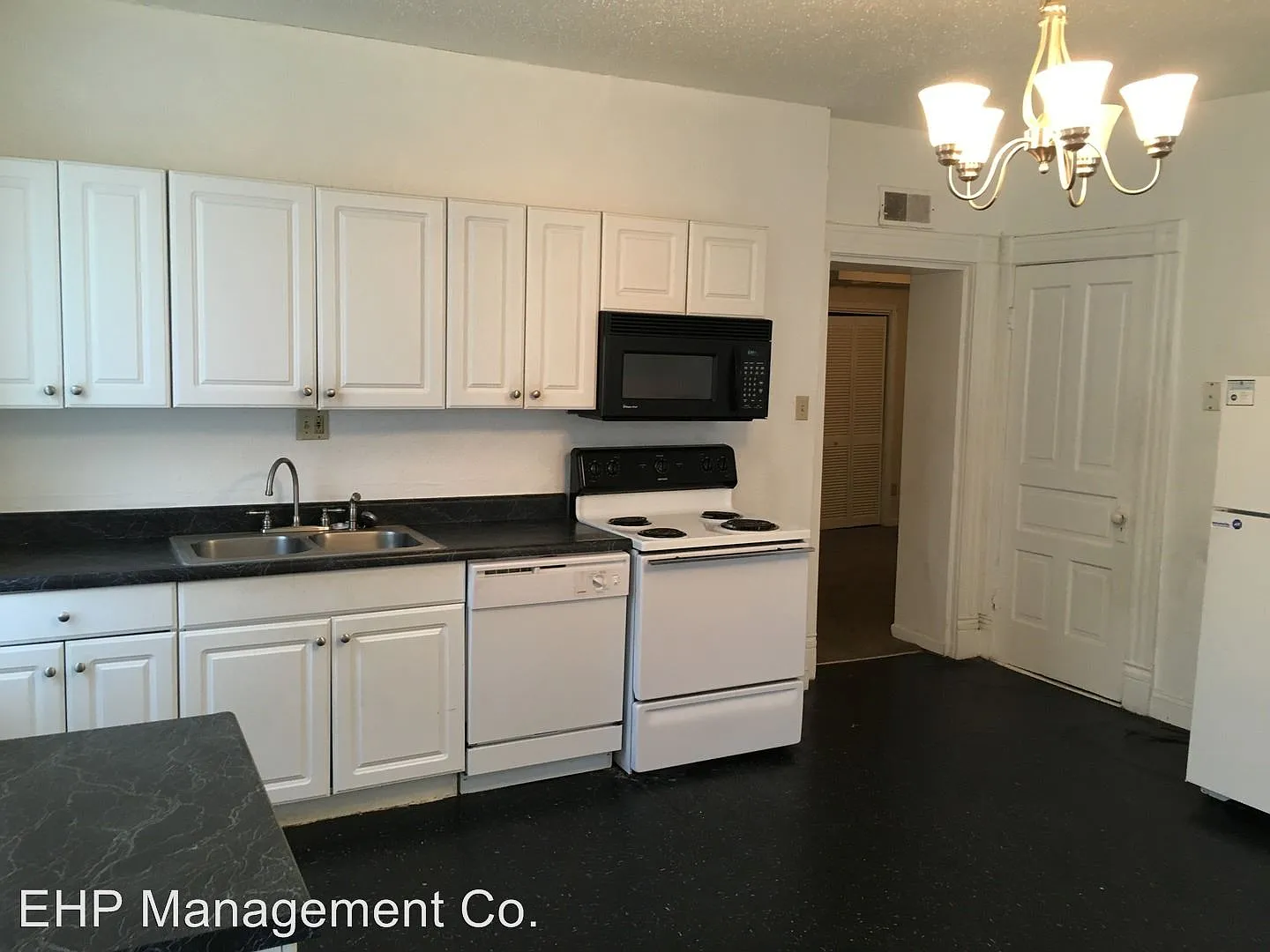 2700 Chippewa St Unit E photo 1