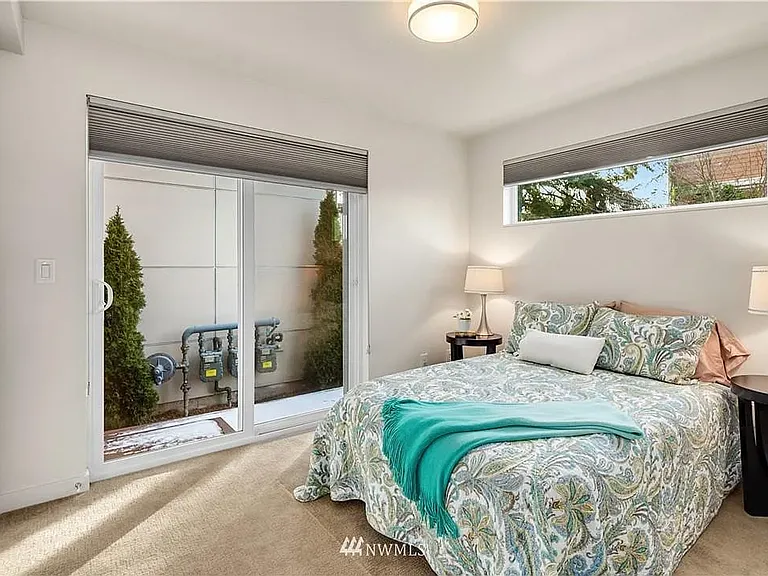 4214 Linden Ave N #A — Photo 9
