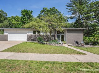3708 Keeweenaw Dr NE, Grand Rapids, MI