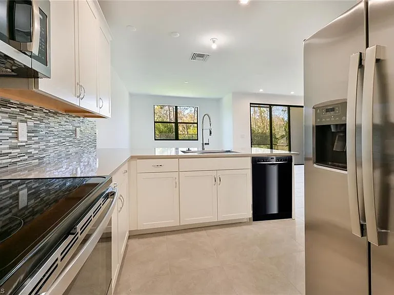 7611 Morgan Way — Photo 8